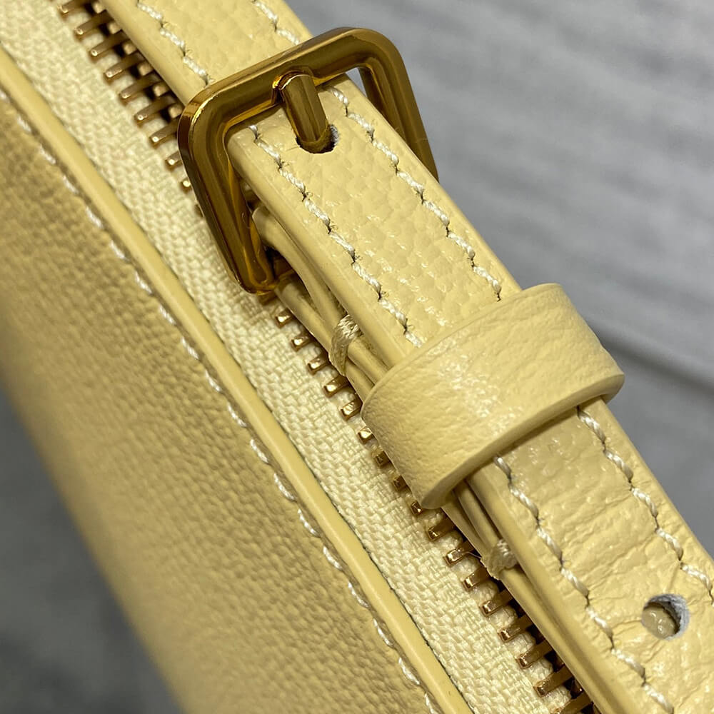 D*or saddle rodeo pouch