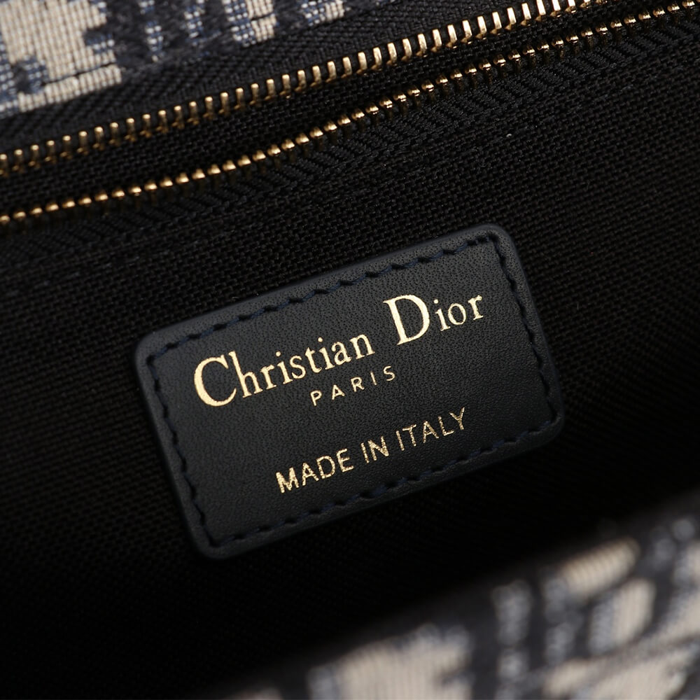 D*or 30 montaigne bag