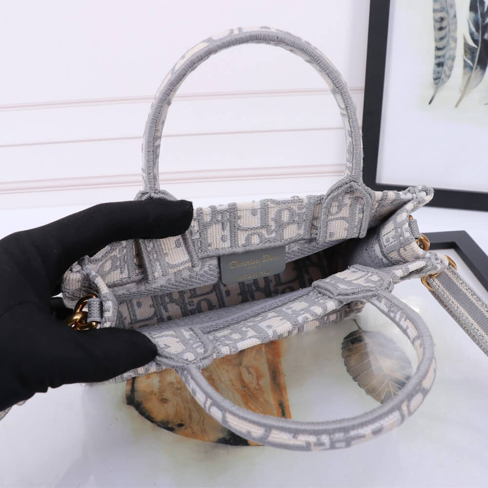 mini D*or book tote