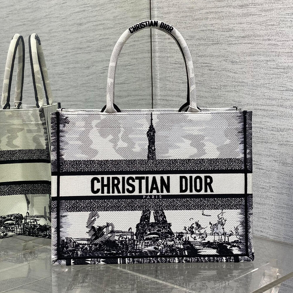 medium D*or book tote
