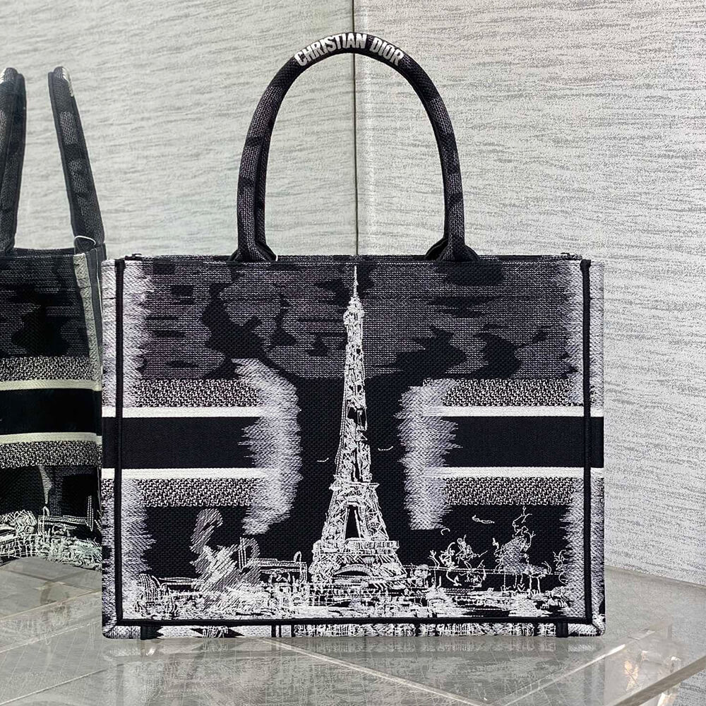 medium D*or book tote