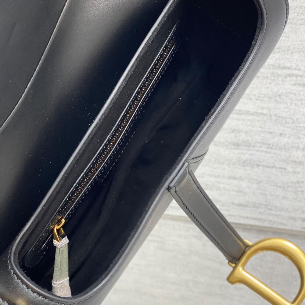 D*or saddle bag with strap
