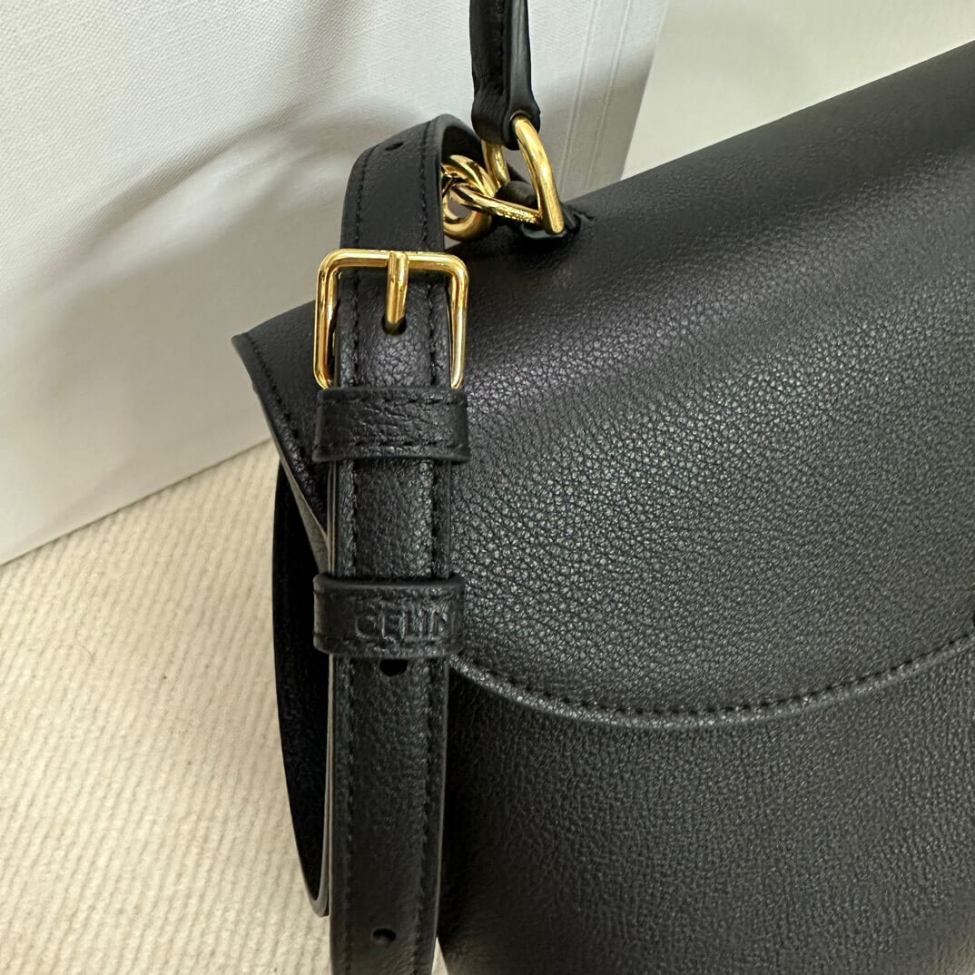 Ce**e medium size nino bag in soft cow leather