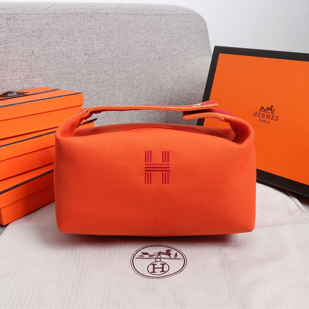 H**mes toiletery bag