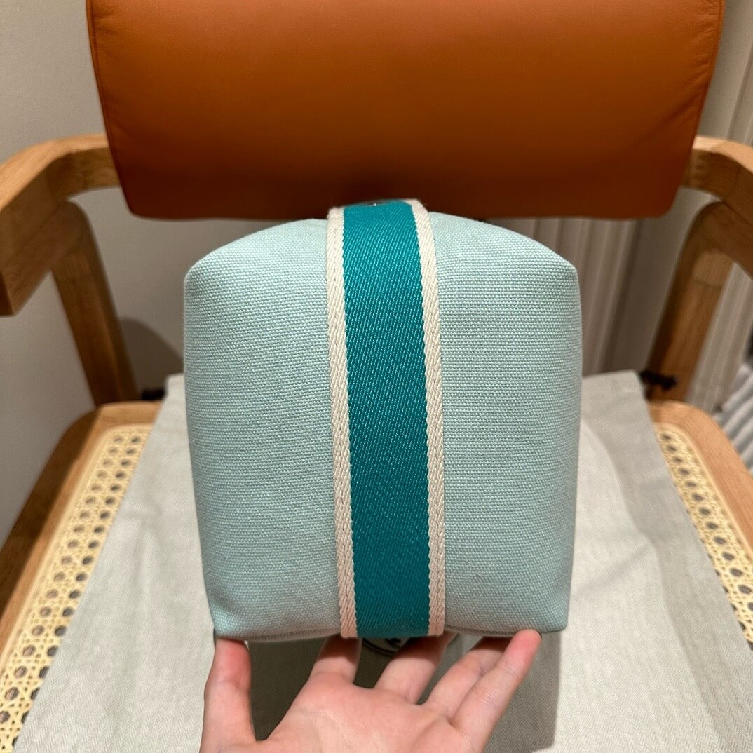 H**mes toiletery bag