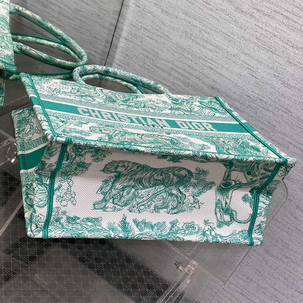 medium D*oriviera D*or book tote