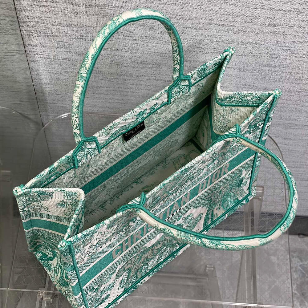 medium D*oriviera D*or book tote