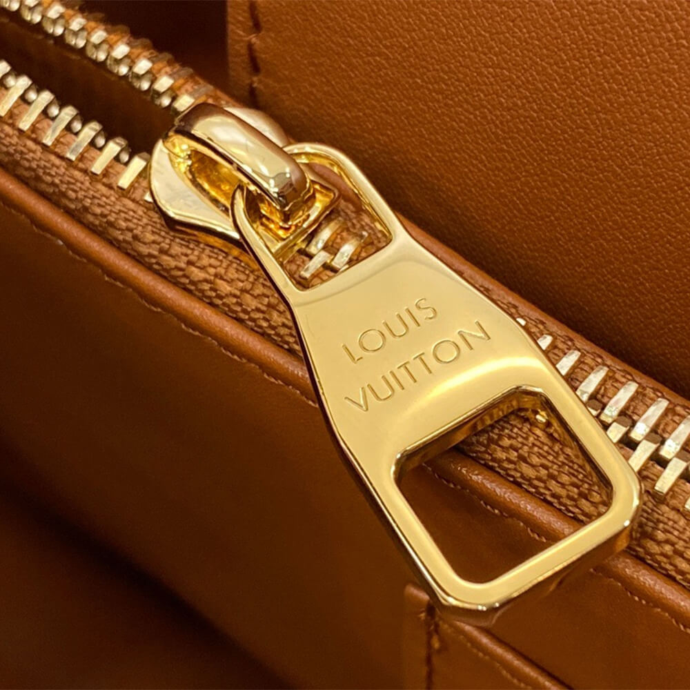 LV Capucines GM Souple