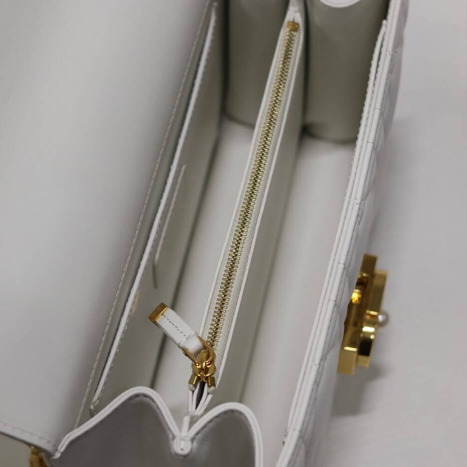 medium D*or ange bag