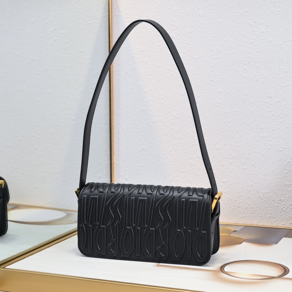 miss D*or flap bag