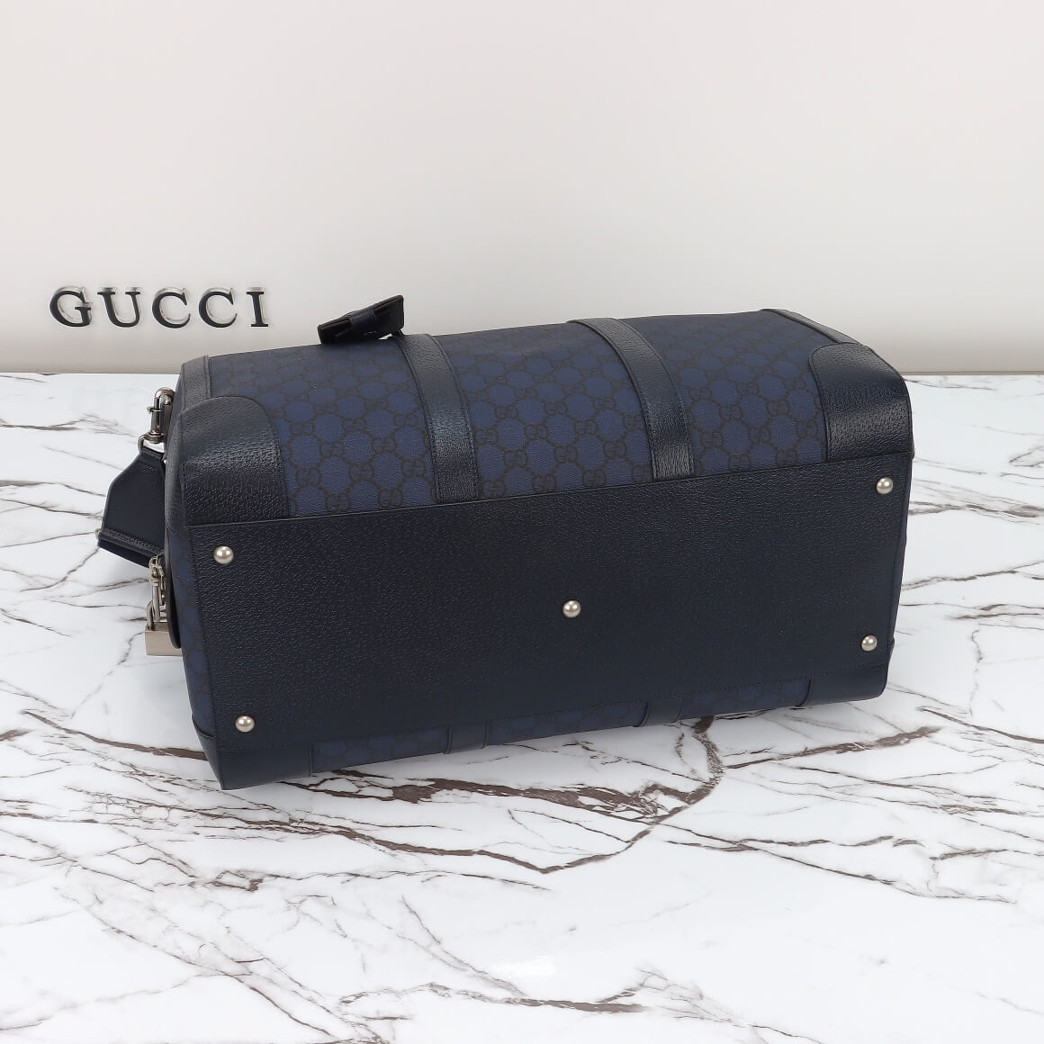 G*u*i savoy medium duffle bag