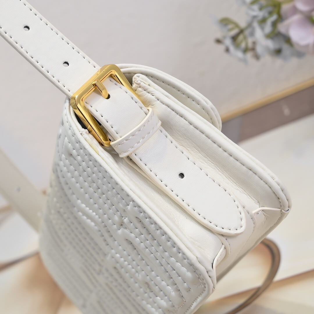 miss D*or flap bag