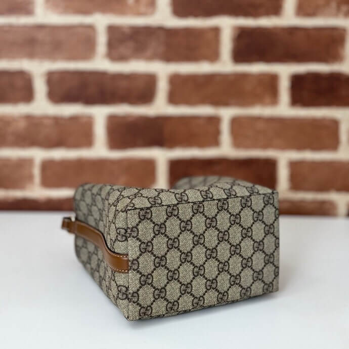 GG Emblem mini bucket bag