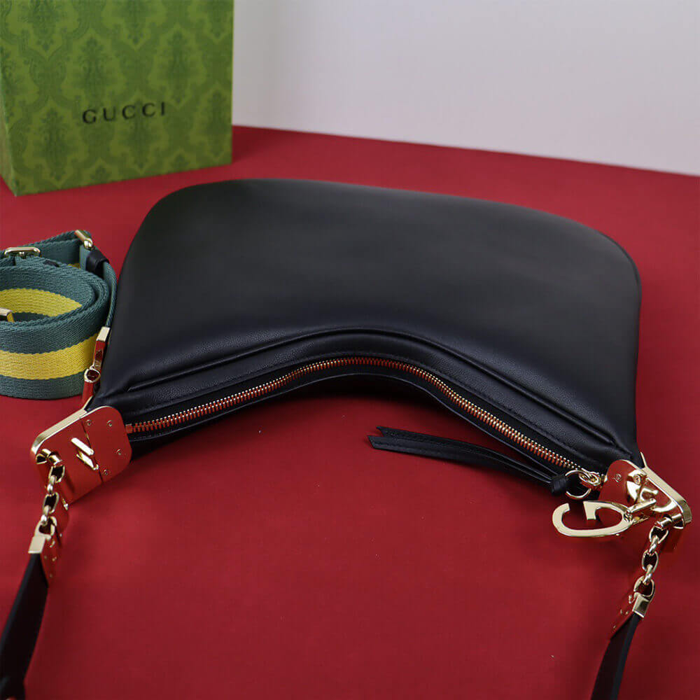 G*u*i attache large shoulder bag