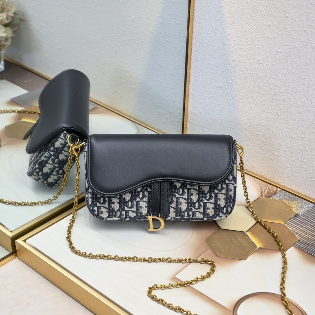 D*or saddle pouch with chain