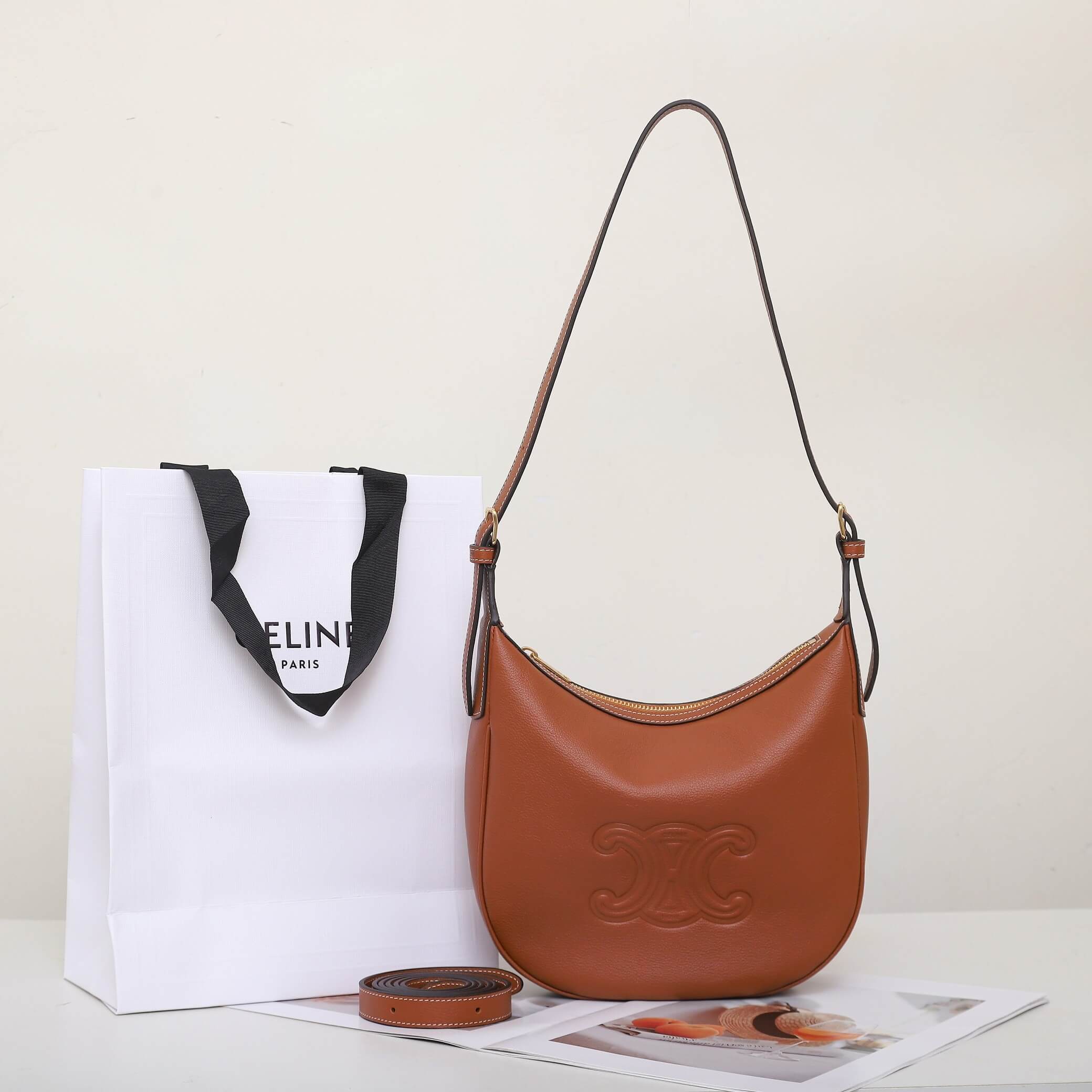 Ce**e heloÏse triomphe small bag in soft calfskin