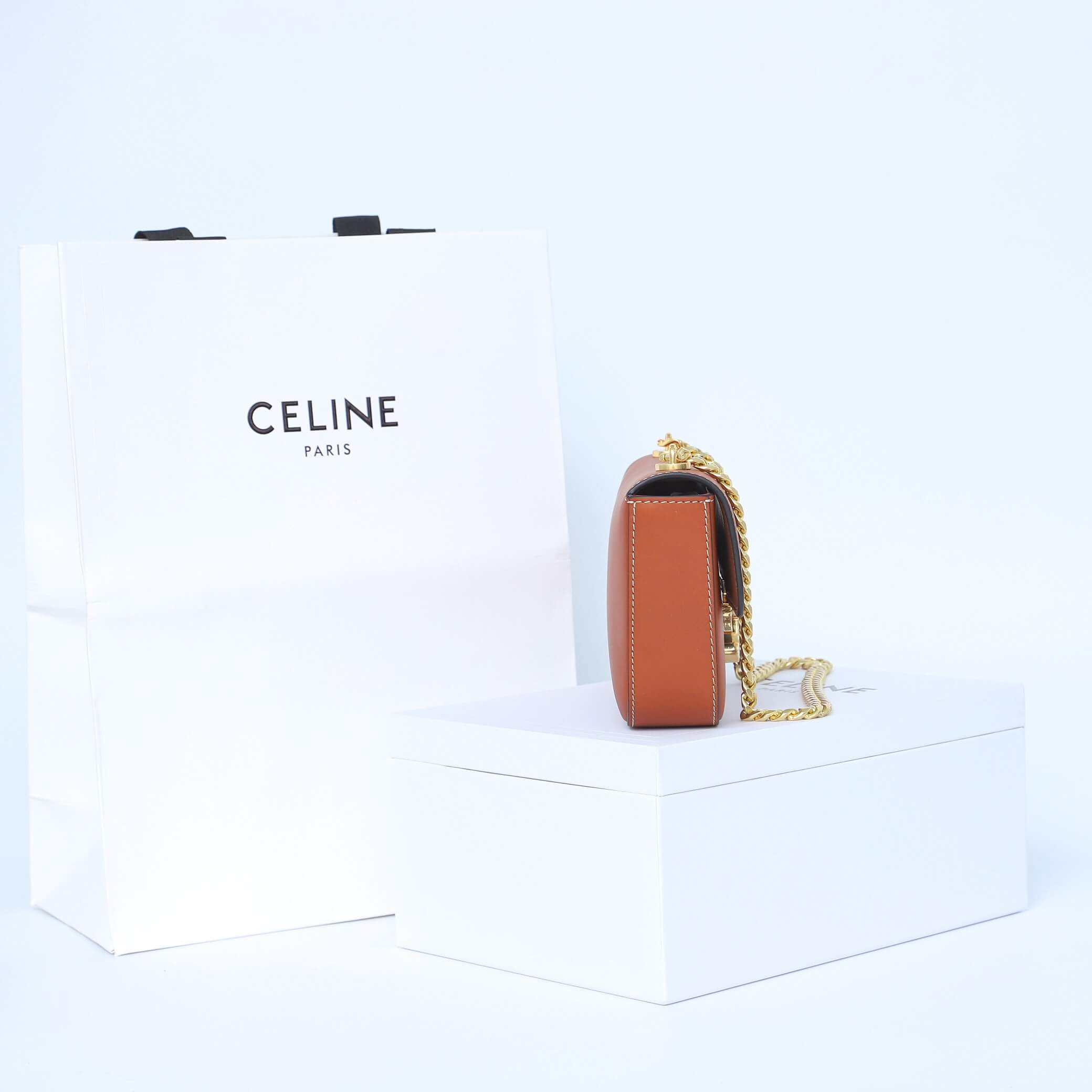 Ce**e claude shiny cowhide leather chain shoulder bag