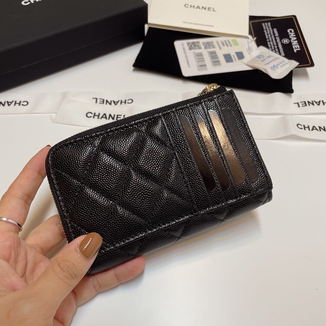 Ch*el classic zipped card holder