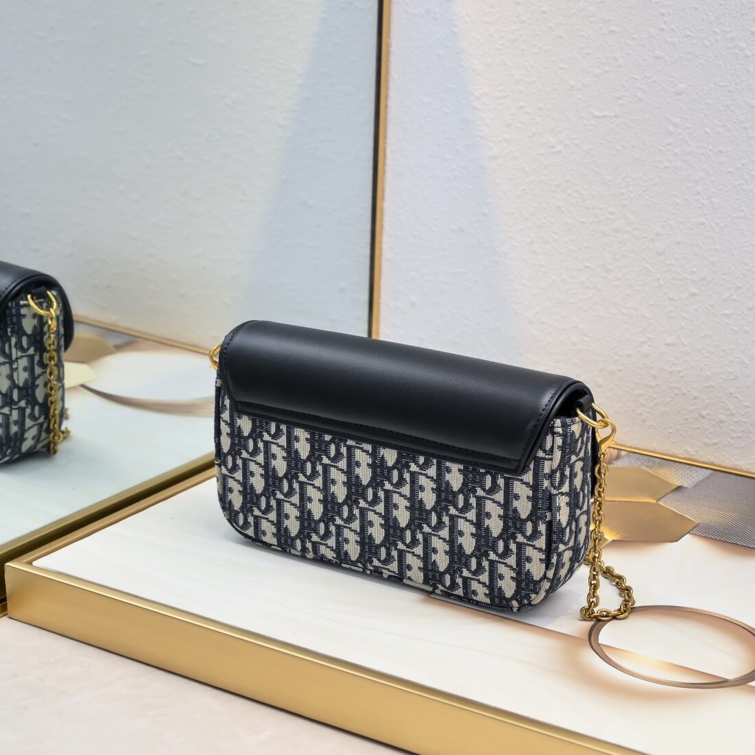 D*or saddle pouch with chain