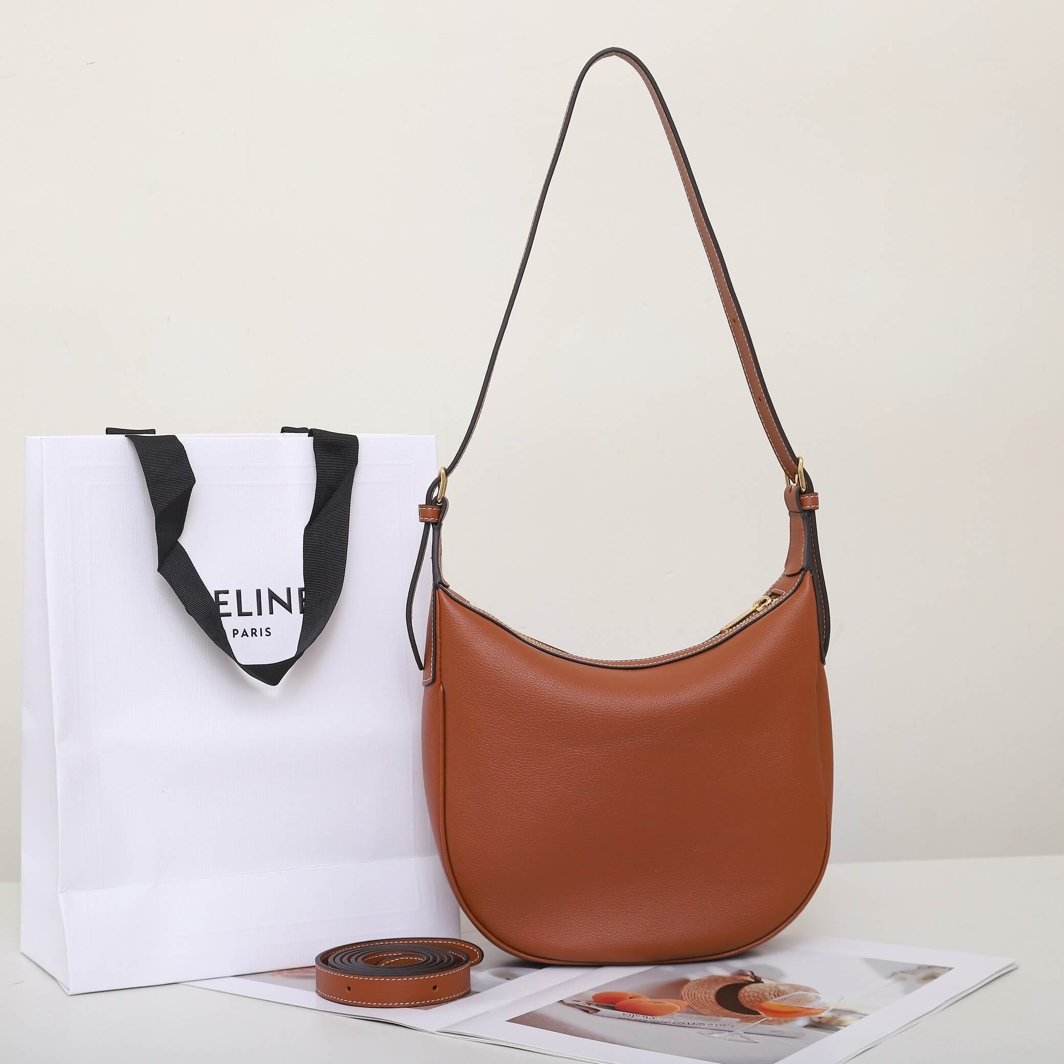 Ce**e heloÏse triomphe small bag in soft calfskin