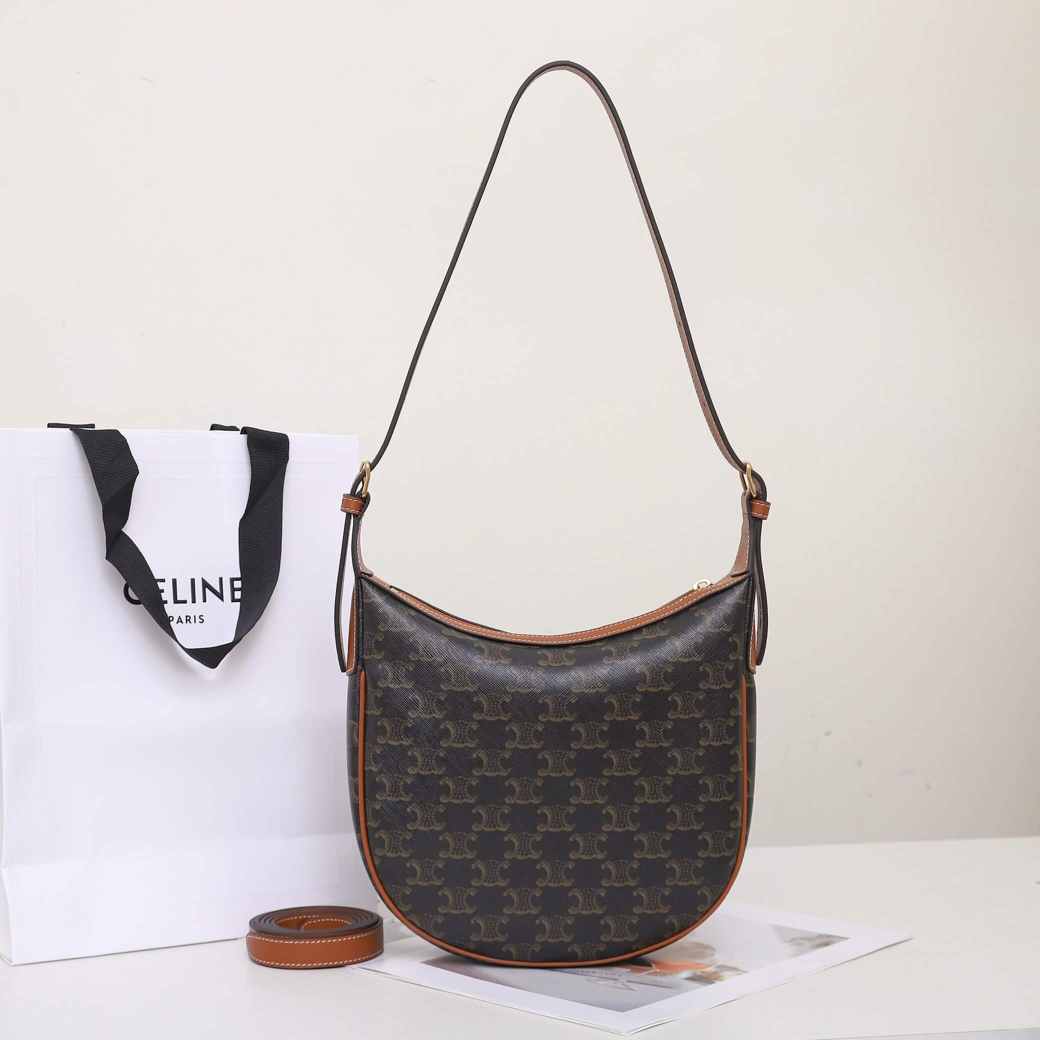 Ce**e heloÏse triomphe logo printed calfskin small bag