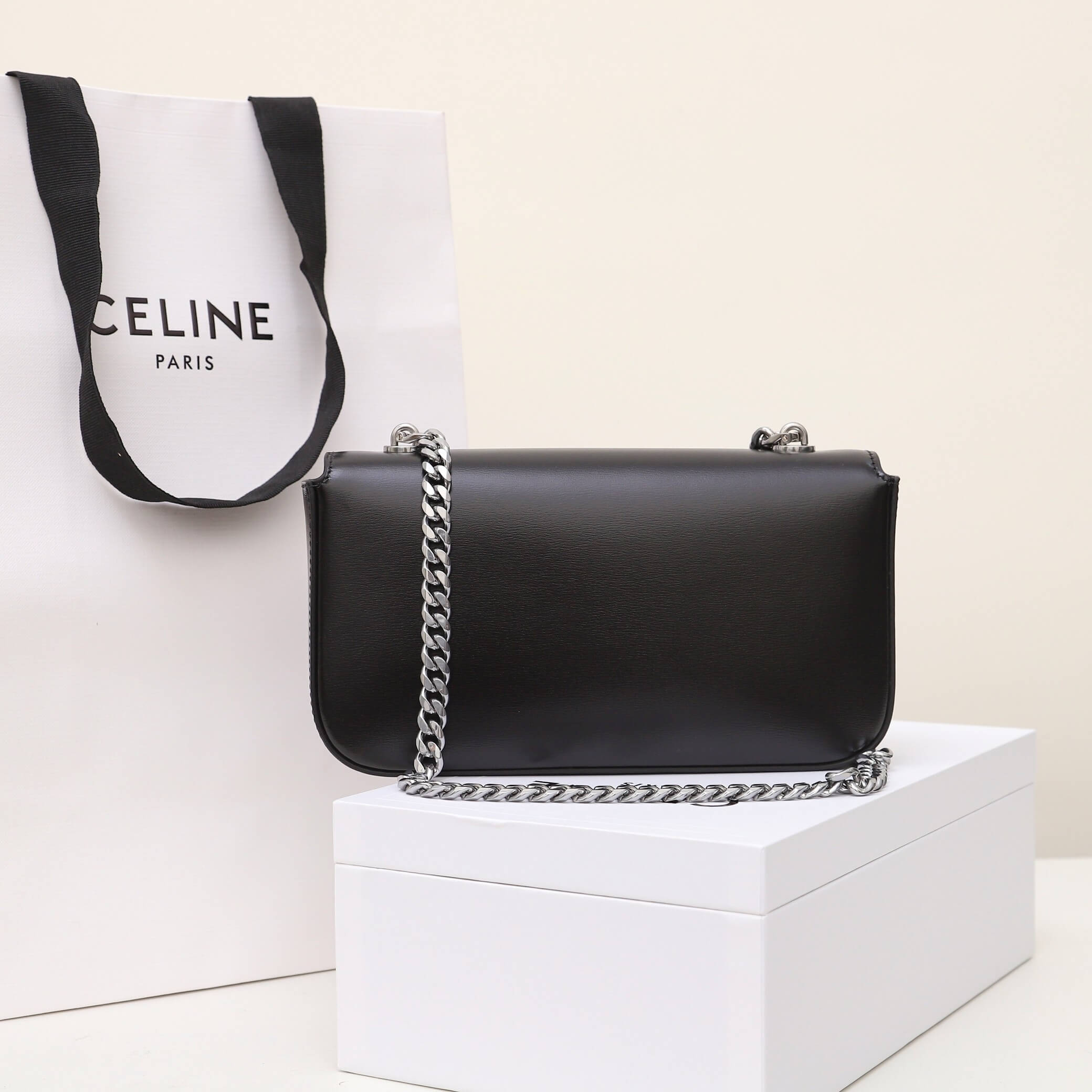 Ce**e claude shiny cowhide leather chain shoulder bag