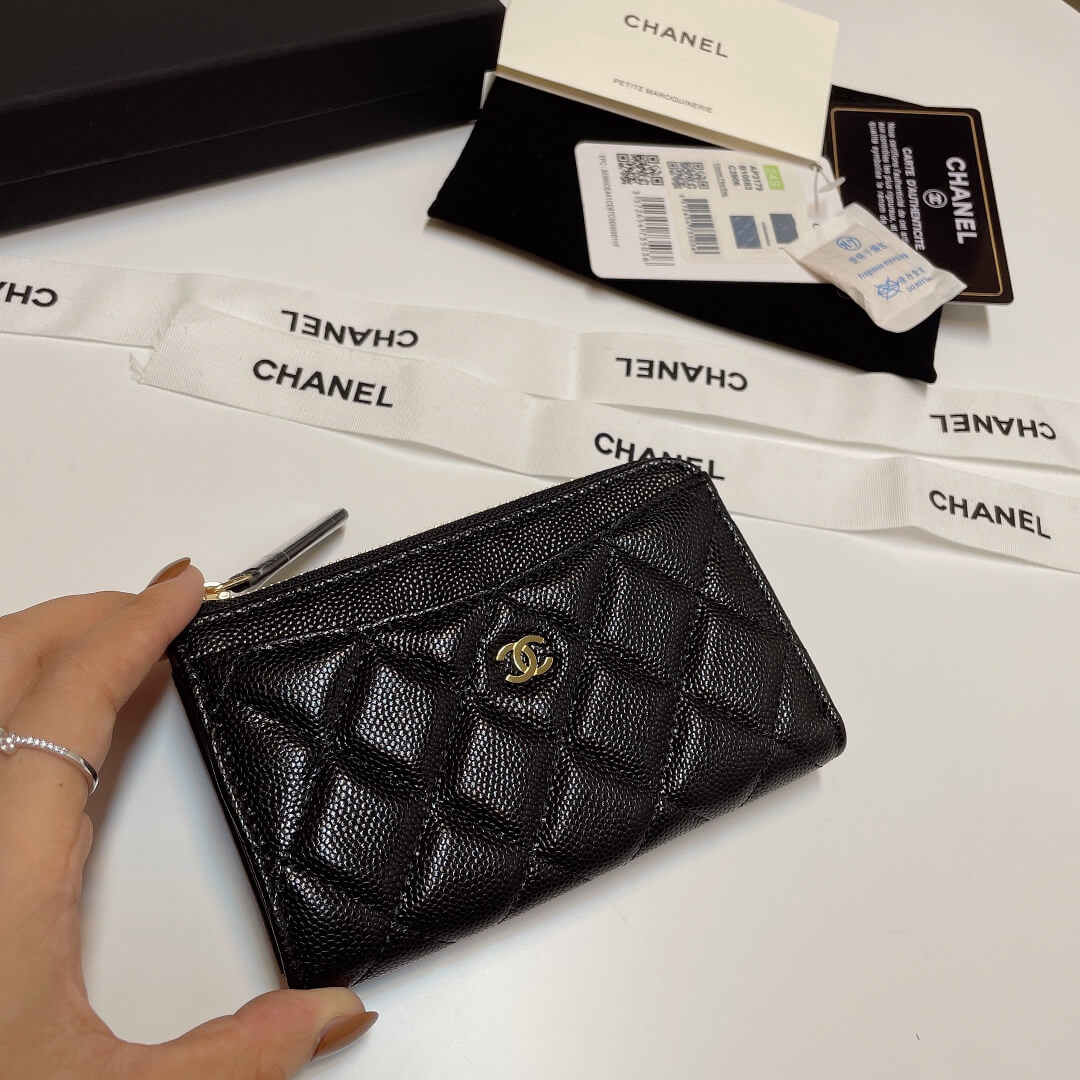 Ch*el classic zipped card holder