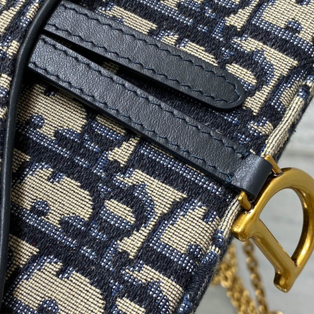 D*or saddle pouch with chain