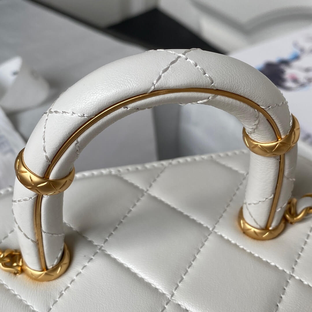 Ch*el 23s handle cosmetic bag(high-end grade)