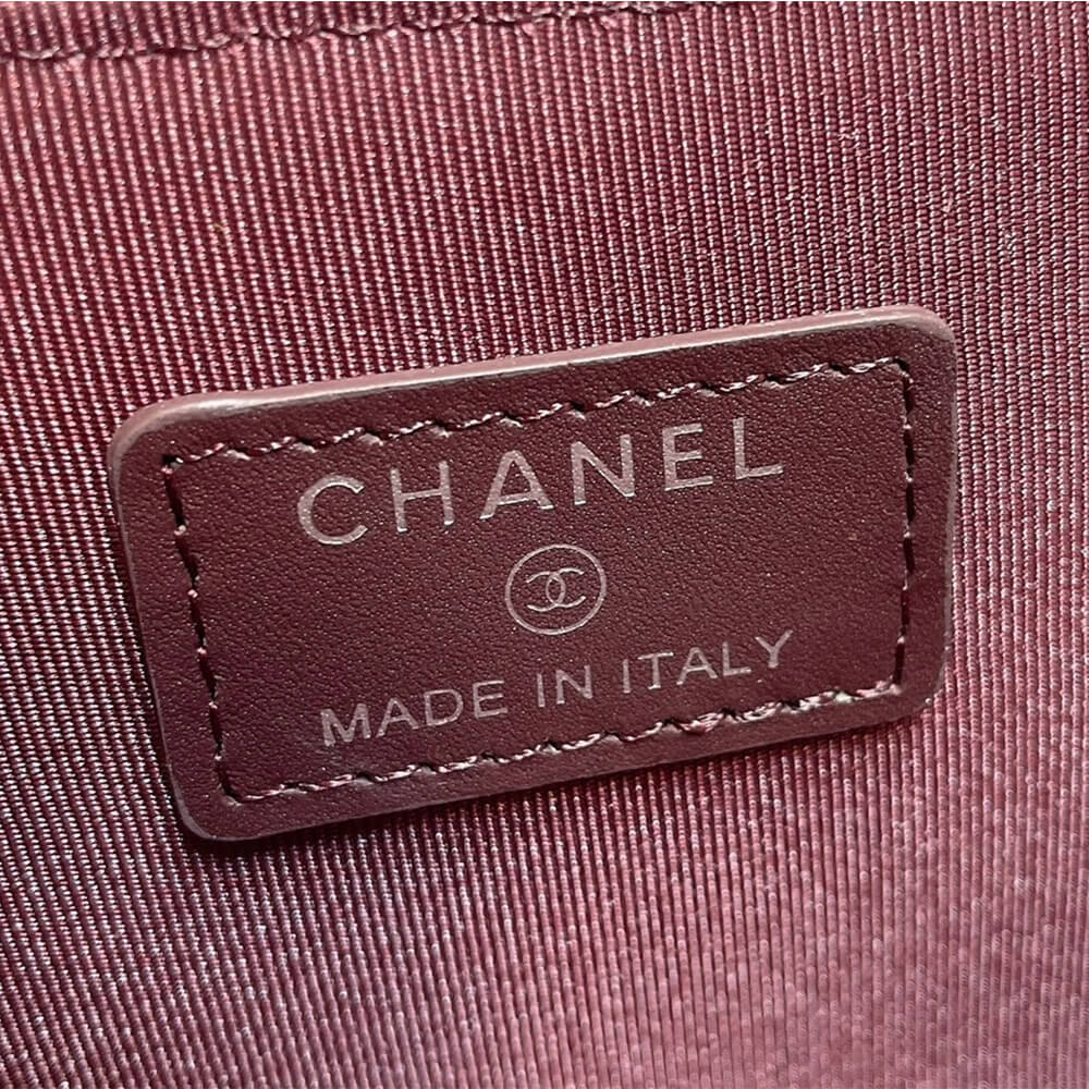 Ch*el classic zipped card holder