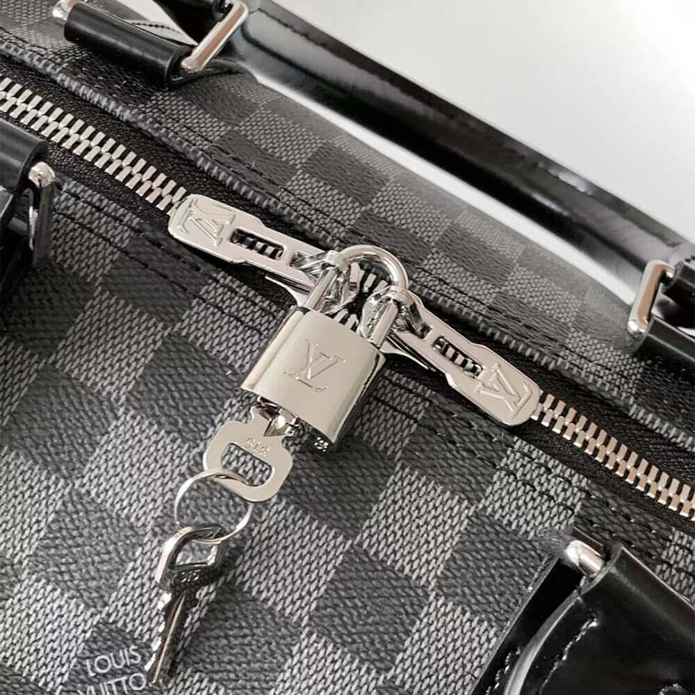 LV Keepall Bandoulière 45