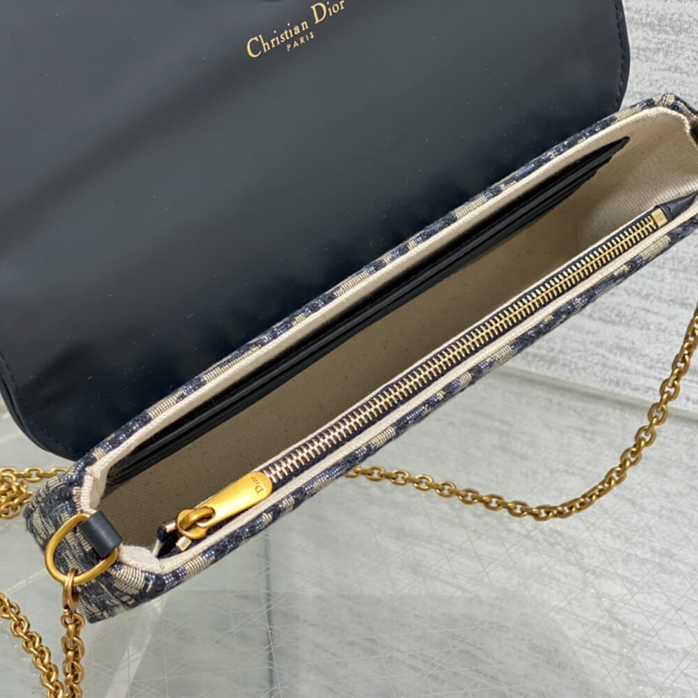 D*or saddle pouch with chain