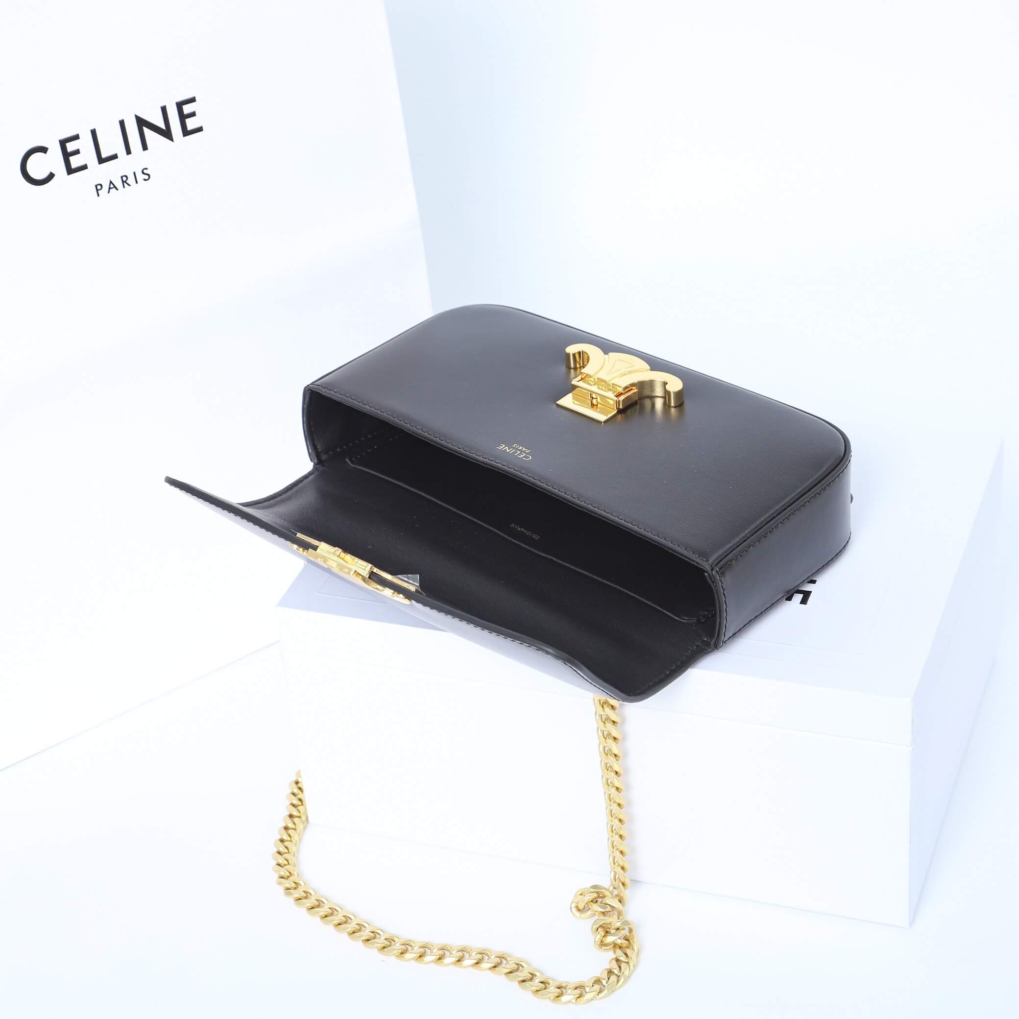 Ce**e claude shiny cowhide leather chain shoulder bag