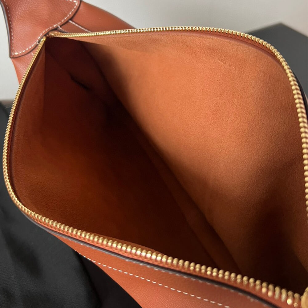 Ce**e romy medium bag in soft calfskin