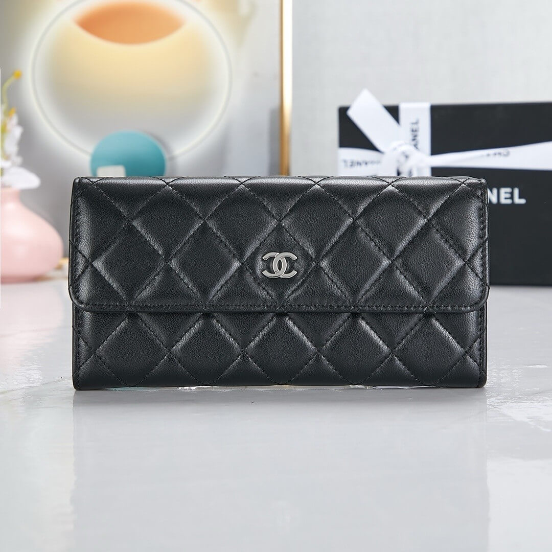 Ch*el classic long wallet