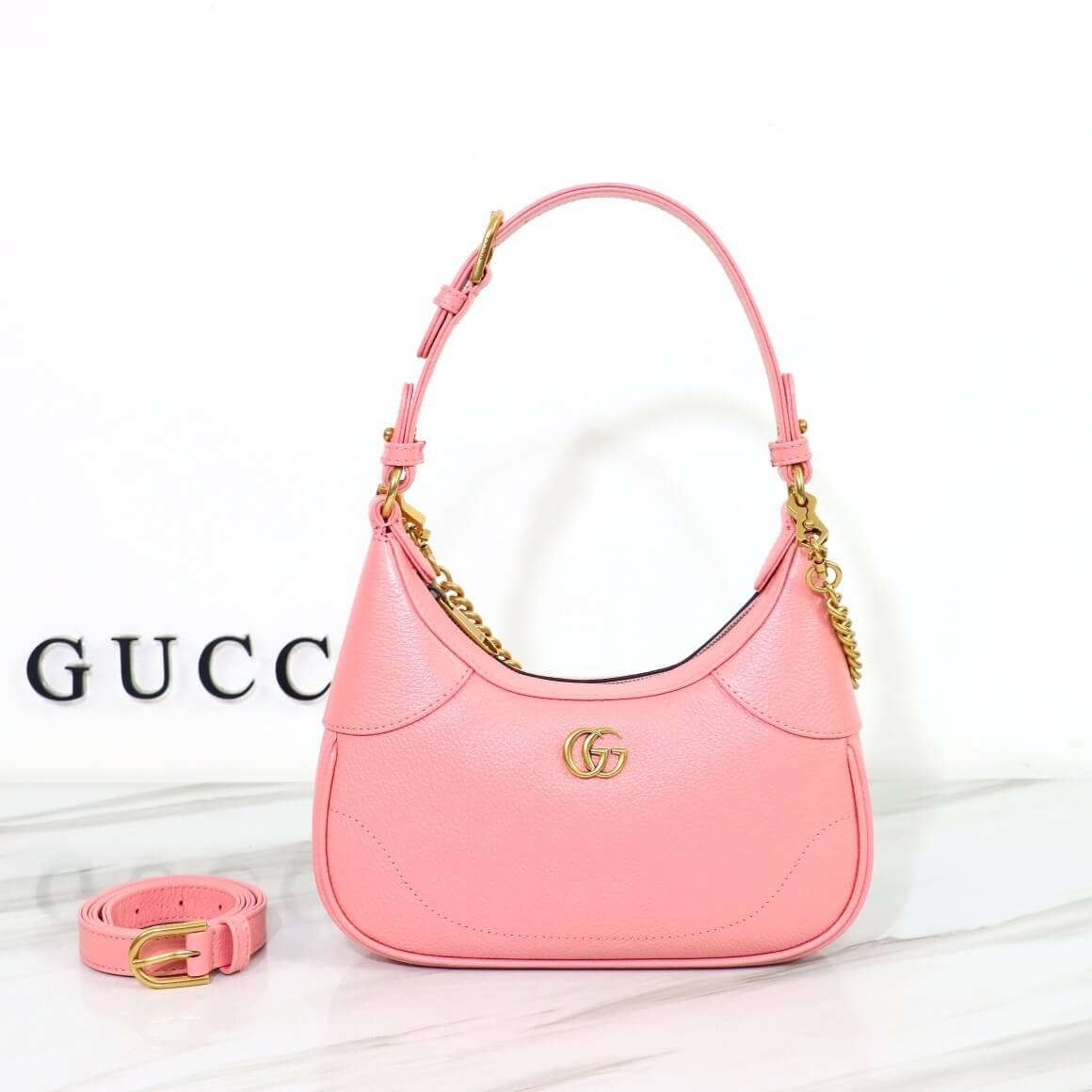 G*u*i aphrodite small shoulder bag