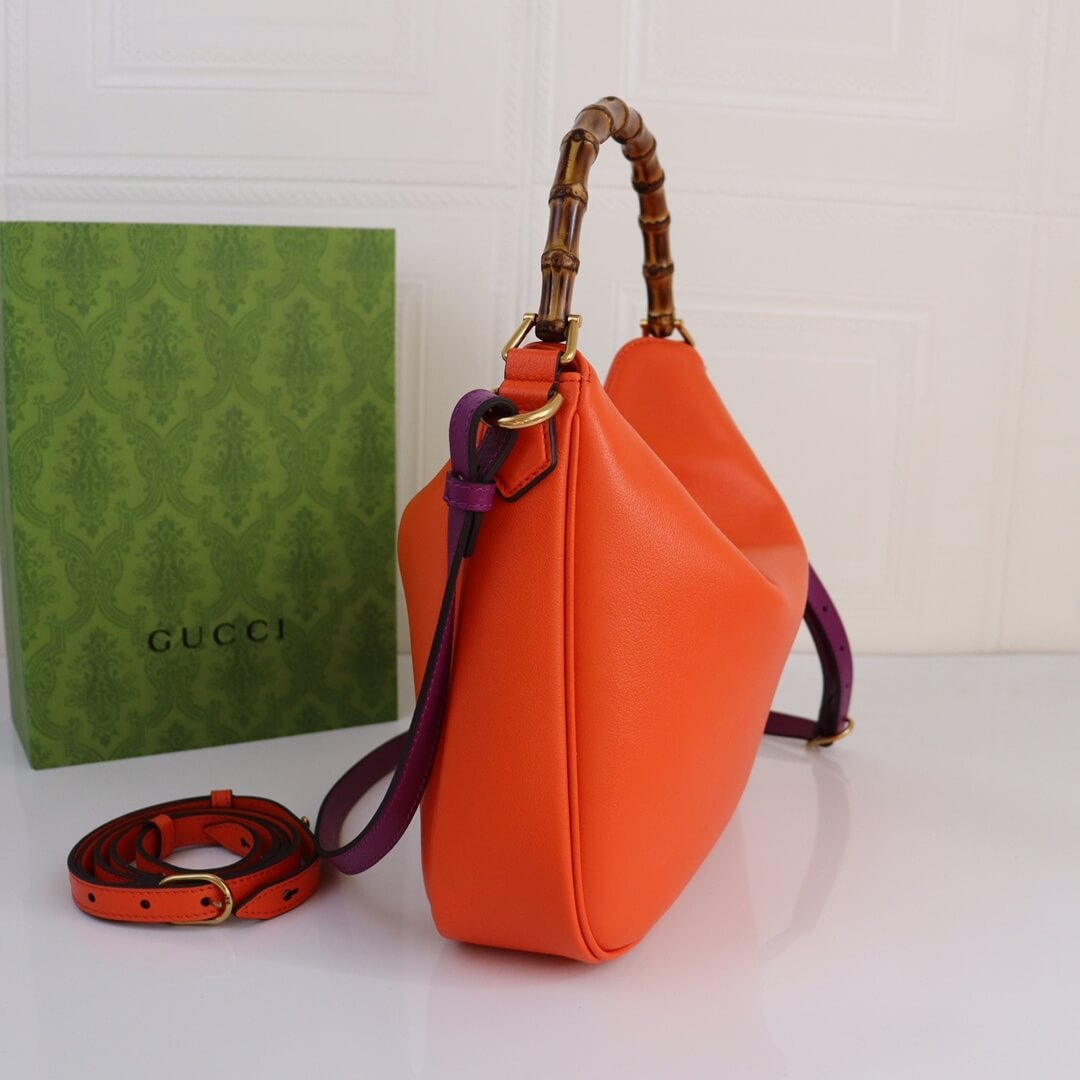 G*u*i diana medium shoulder bag