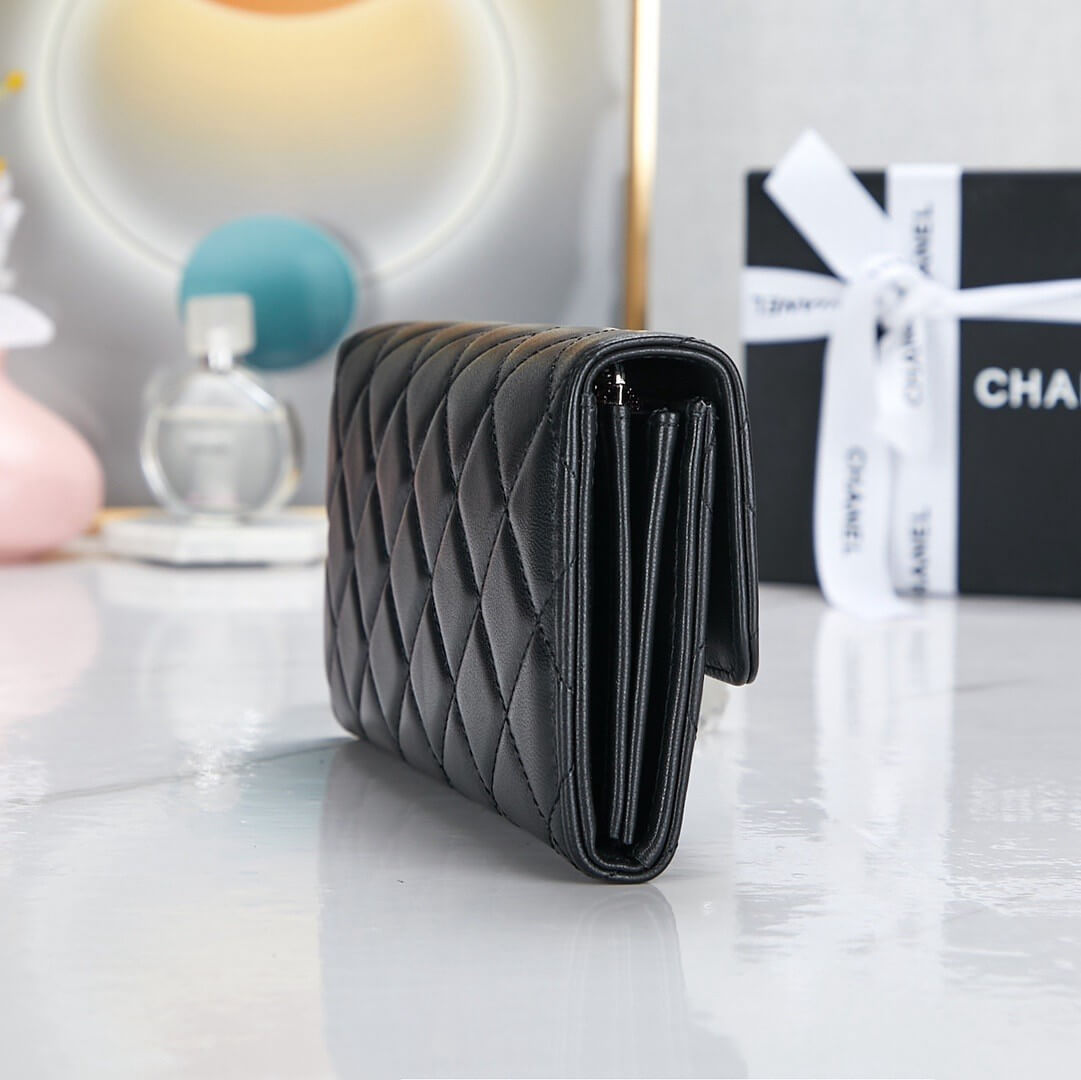 Ch*el classic long wallet
