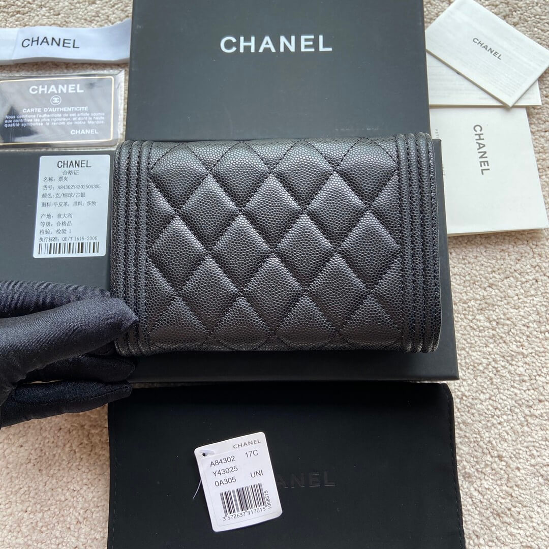 Ch*el boy long wallet