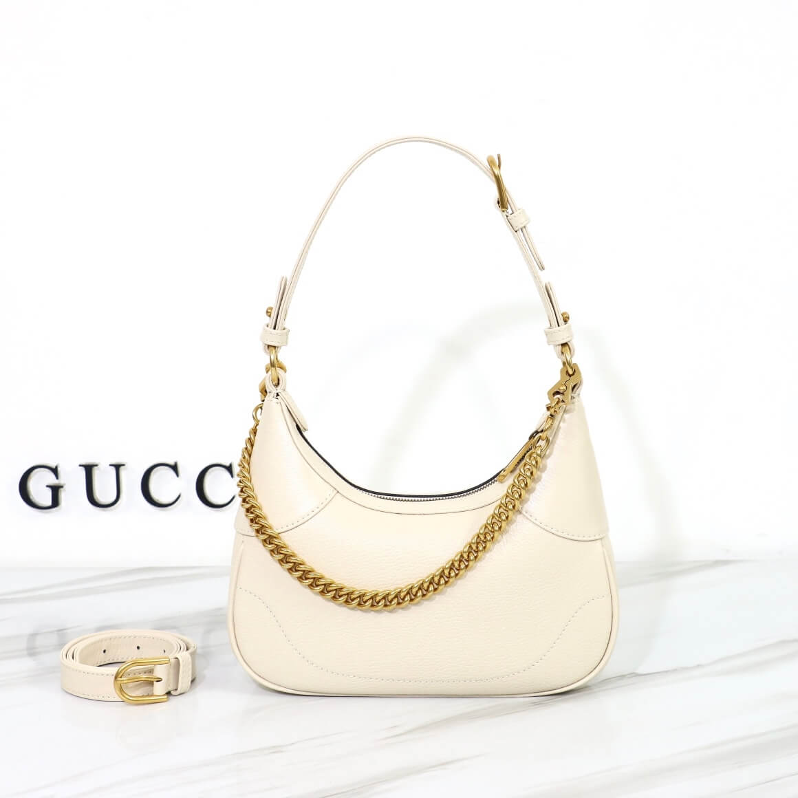 G*u*i aphrodite small shoulder bag