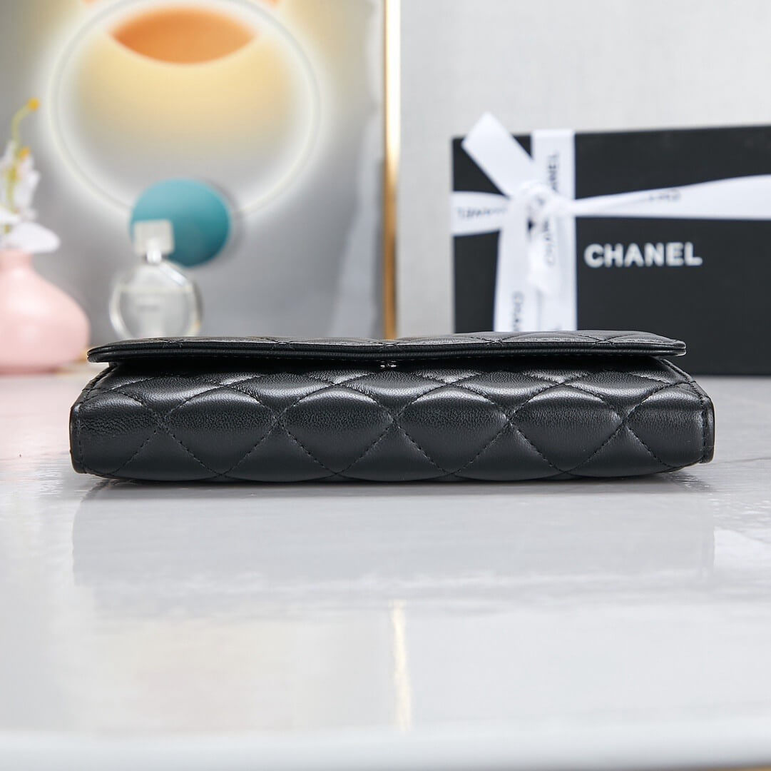 Ch*el classic long wallet