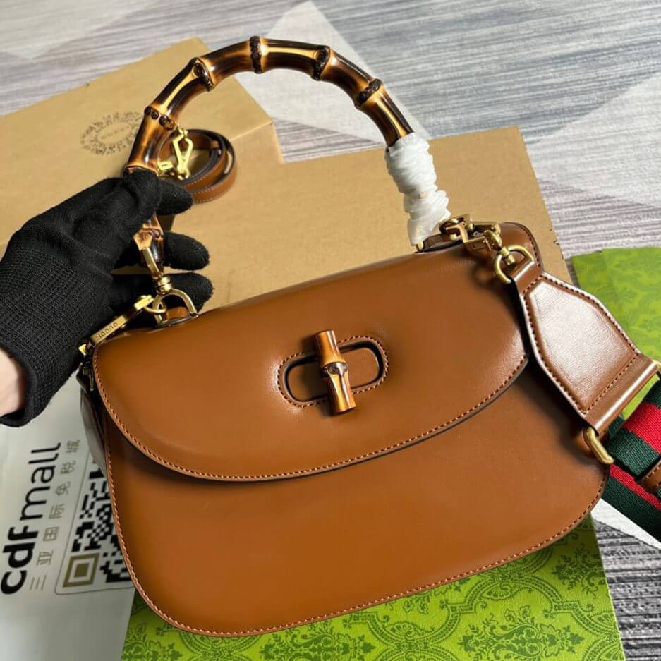 G*u*i bamboo 1947 medium top handle bag