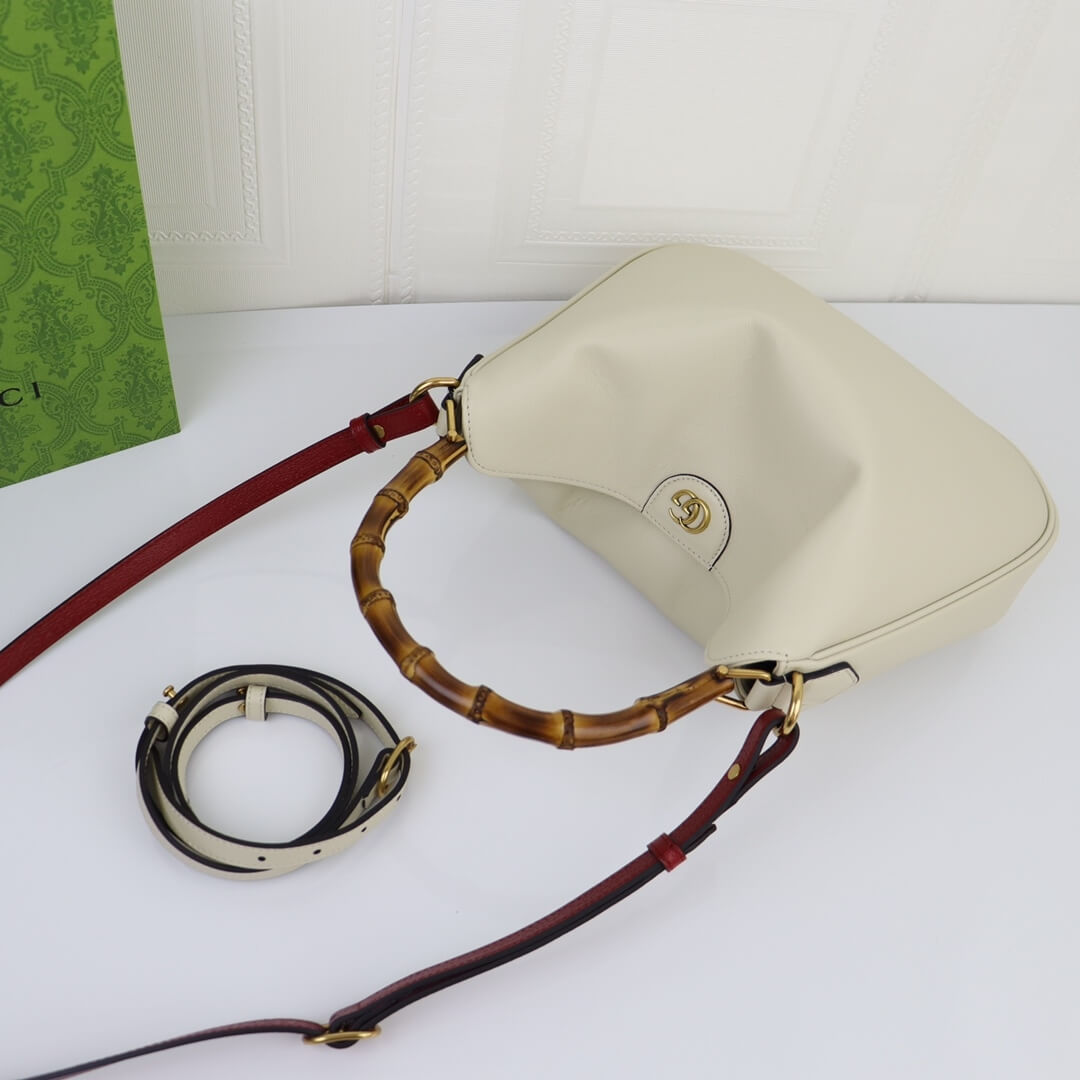 G*u*i diana medium shoulder bag
