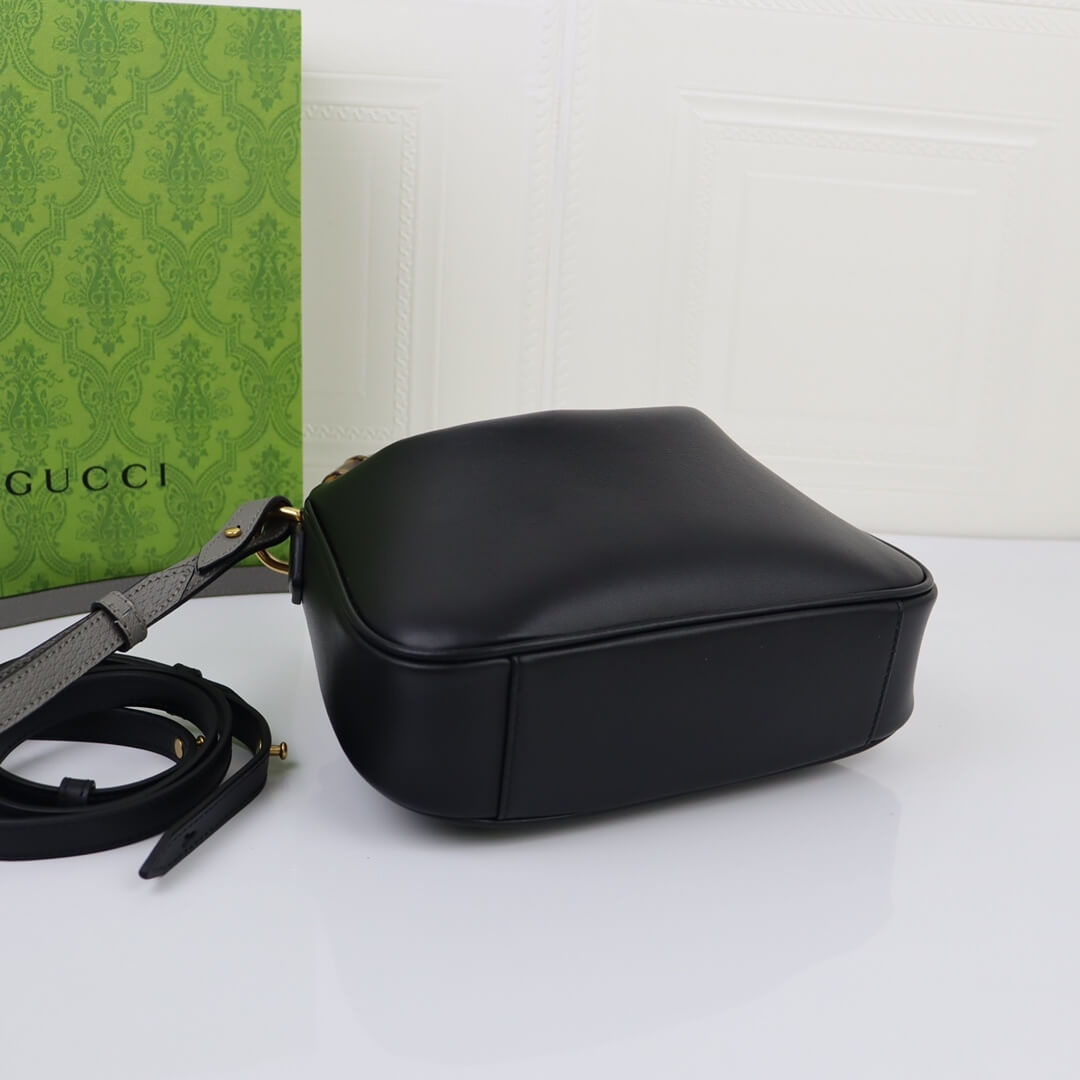 G*u*i diana bamboo small shoulder bag