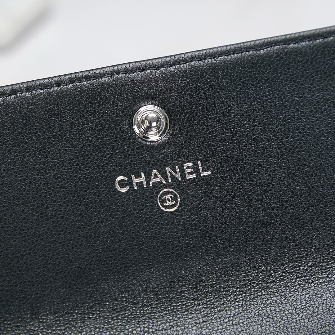 Ch*el classic long wallet
