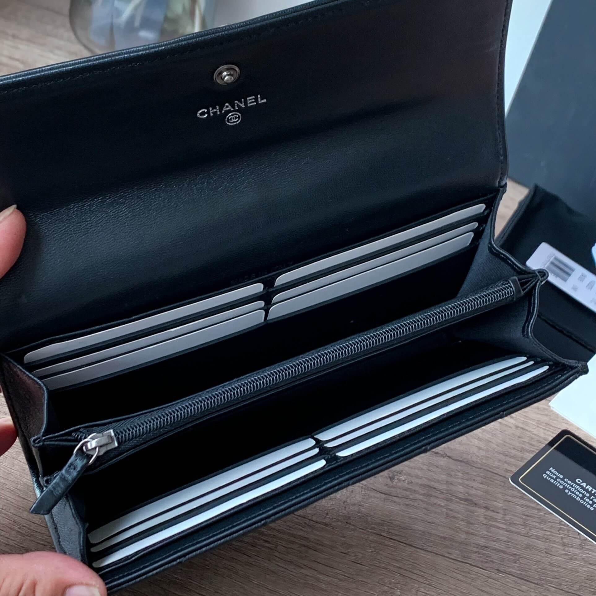 Ch*el classic long wallet