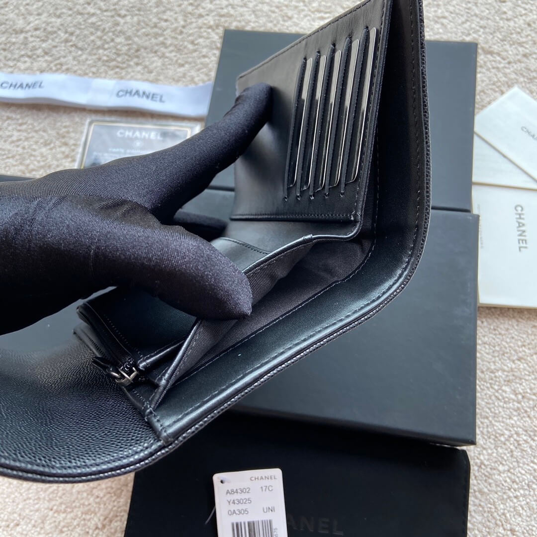 Ch*el boy long wallet