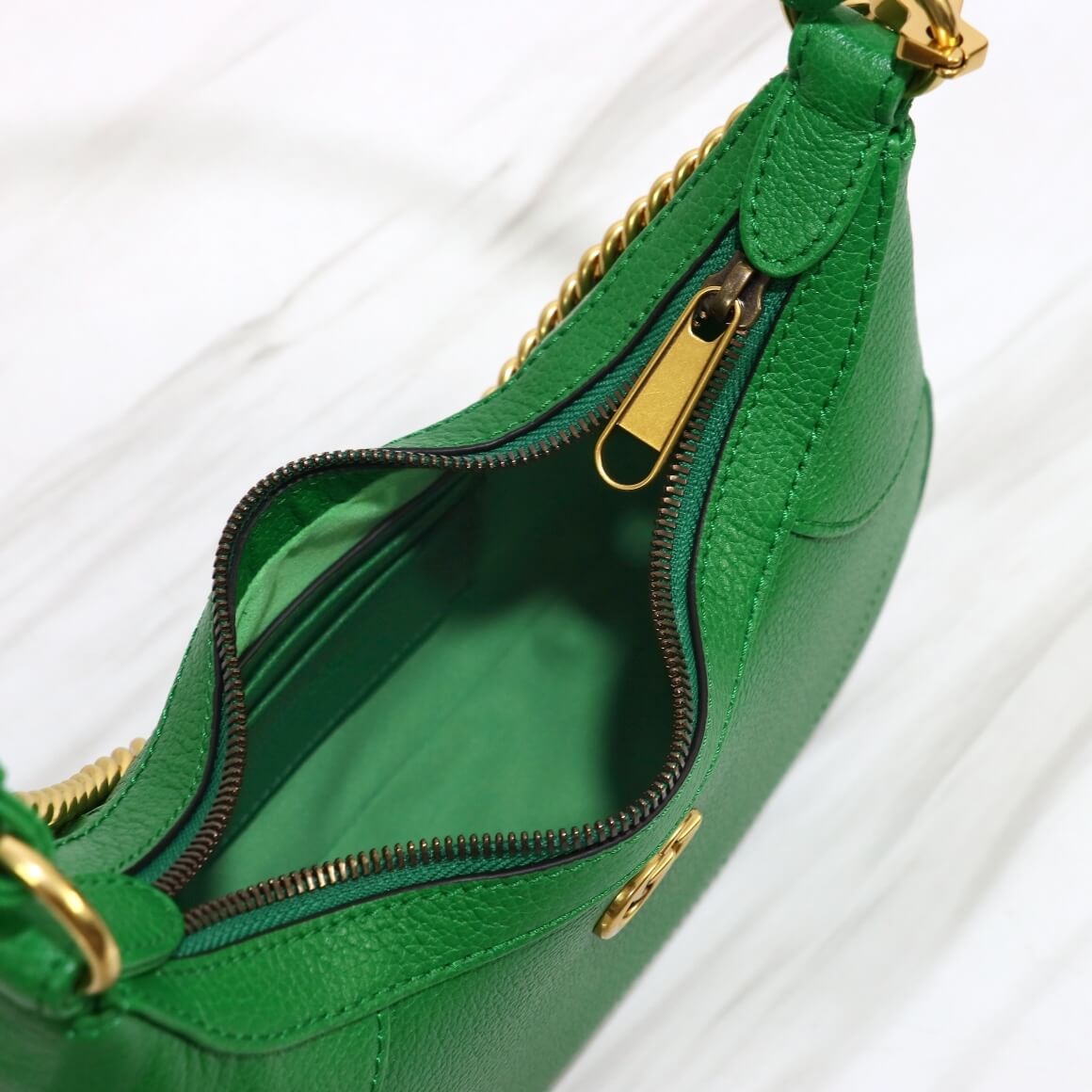 G*u*i aphrodite small shoulder bag