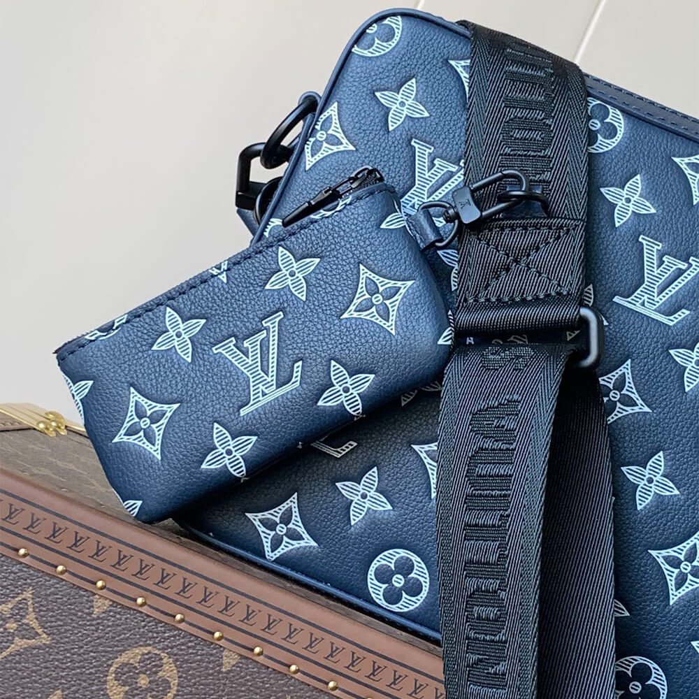 LV rio Messenger Bag